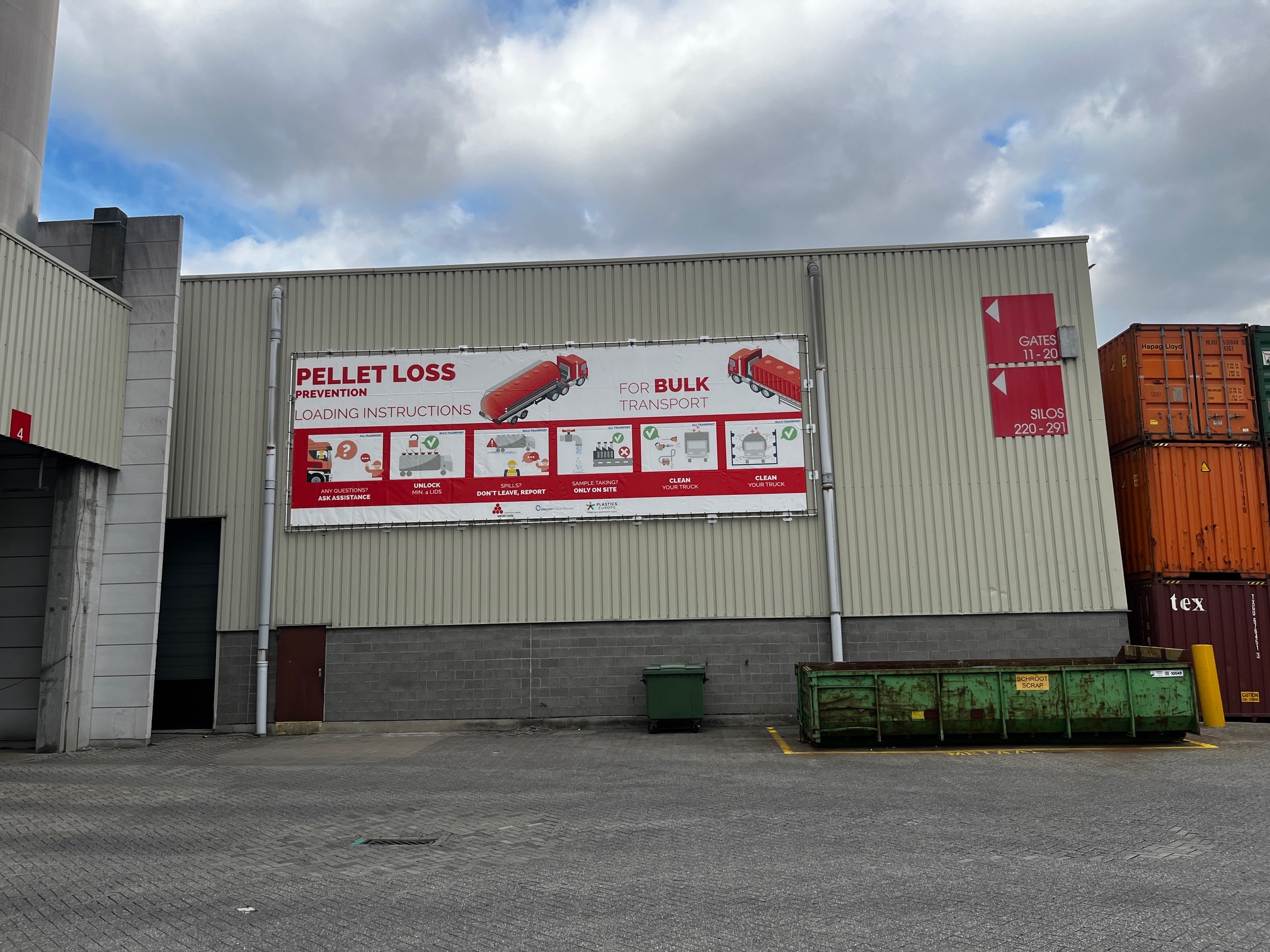                                                                         RECLAME BUITEN SPANDOEKFRAME
                                                                     